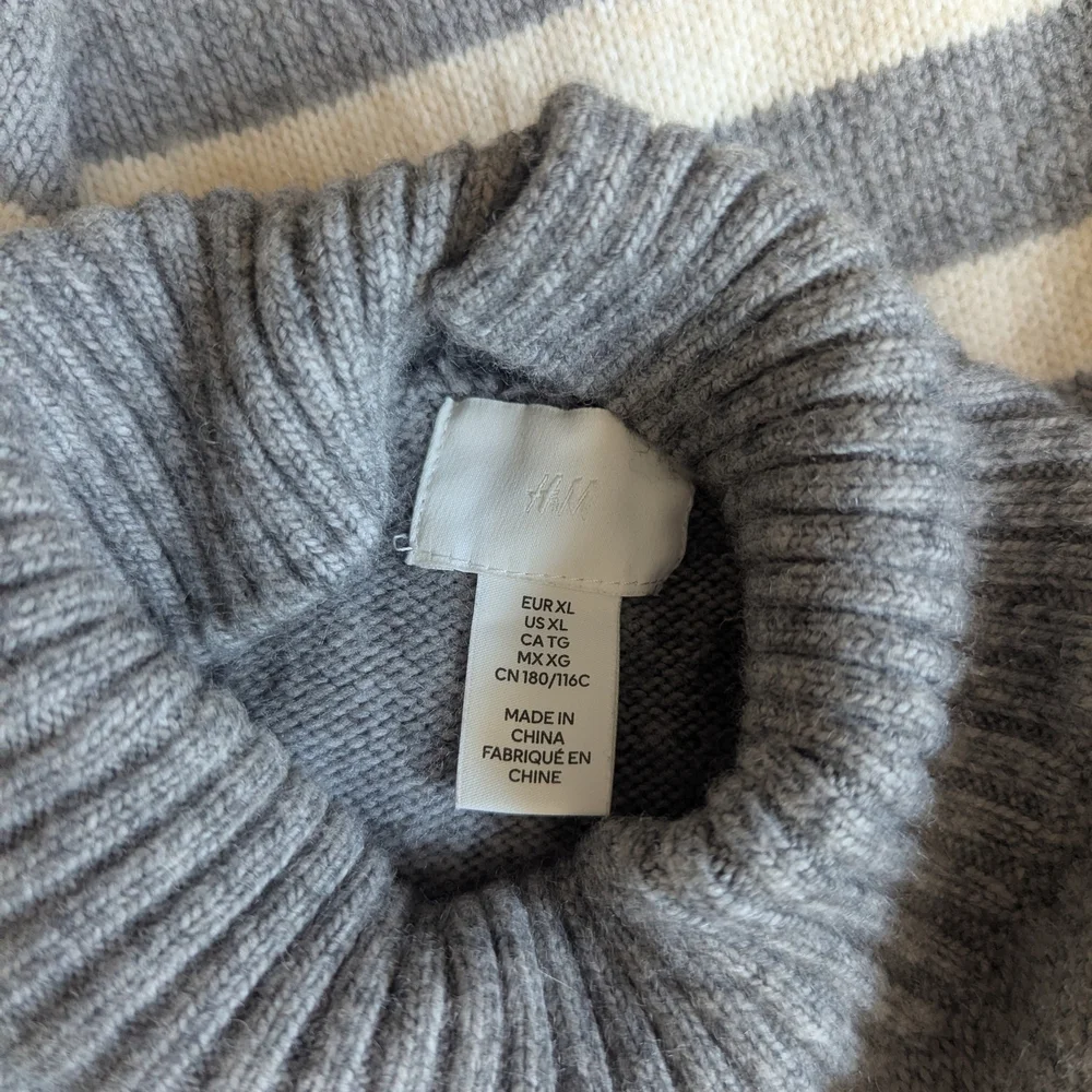 H&M Striped Mock Neck Sweater - Picture 5 of 6